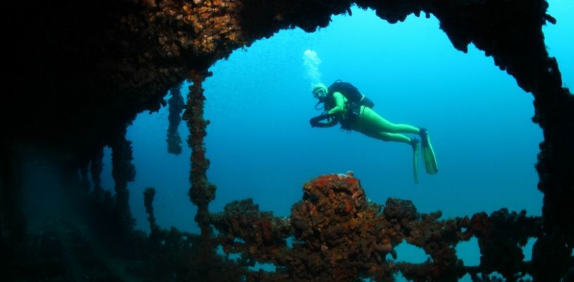 5 of the Best Wreck Sites in the Americas